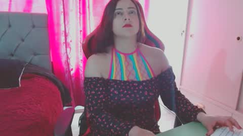 Noamartin online show from September 2025 07:46:01 PM