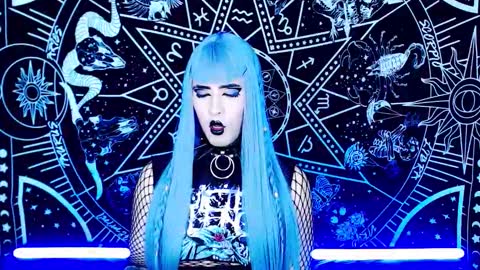 caroline online show from November 2025 02:43:02 AM