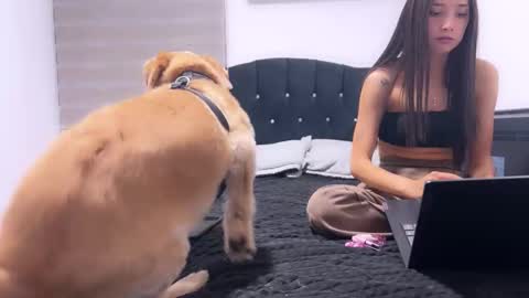 Jean Y Isa online show from January 2026 03:34:02 AM