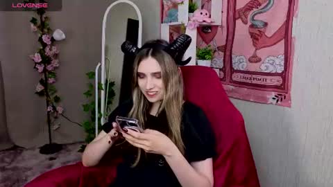 Snapshot of nocturnehuntress chatting on June 2026 07:57:02 AM Alice online show from June 2026 07:57:02 AM