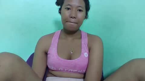Snapshot of noellah chatting on April 2026 04:10:02 AM noellah online show from April 2026 04:10:02 AM