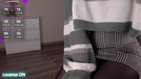 noelleneptune online show from March 2026 01:50:02 PM