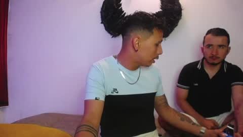 noha_and_iam1 online show from May 2026 12:44:02 PM