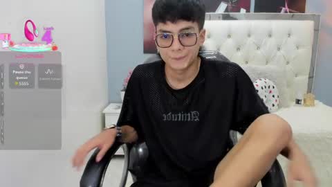 Noha Scott online show from April 2026 10:40:02 PM