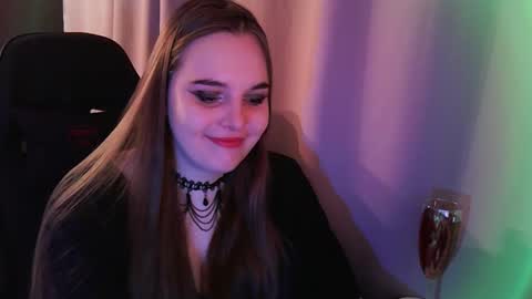 noir_ember_ online show from October 2025 01:45:01 PM