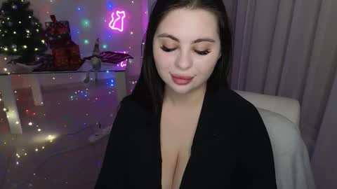 Kate online show from December 2025 05:53:01 PM