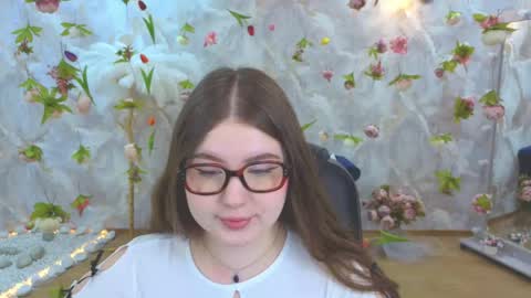 noirwhisper online show from April 2026 07:30:02 PM