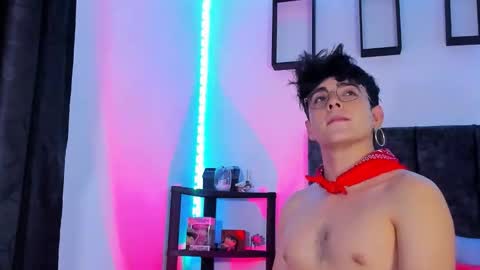 Nolan  online show from October 2025 11:06:02 PM