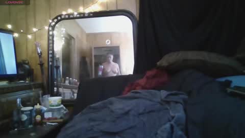 Noliana online show from November 2025 01:26:02 AM