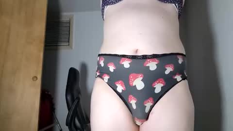 Snapshot of nonbinarybeauty20 chatting on November 2025 01:08:02 AM nonbinarybeauty20 online show from November 2025 01:08:02 AM