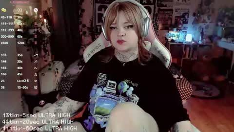 Snapshot of noori_hope chatting on July 2026 09:25:01 PM Noori online show from July 2026 09:25:01 PM