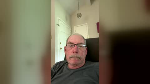 Snapshot of nopubesonme1 chatting on June 2026 06:43:01 PM nopubes online show from June 2026 06:43:01 PM