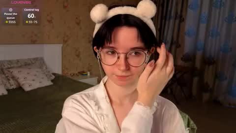 Nora Failure online show from October 2025 08:55:02 AM