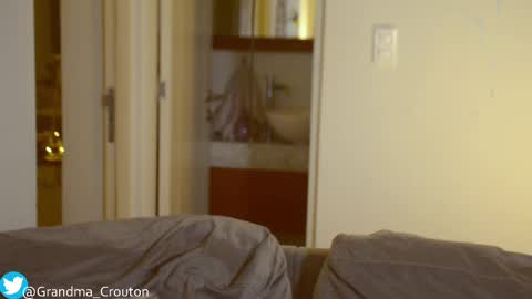 Ariane online show from February 2025 04:47:01 AM