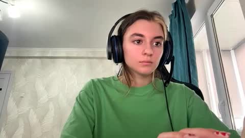 Elena online show from February 2026 07:19:01 AM