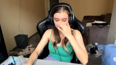 Elena online show from April 2026 06:03:02 AM