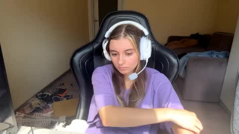 Elena online show from April 2026 11:13:02 AM