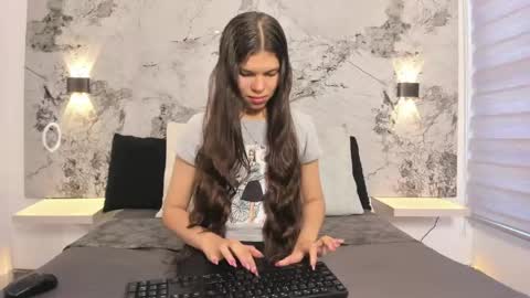 Snapshot of norki_ chatting on May 2026 11:50:02 AM Norki online show from May 2026 11:50:02 AM