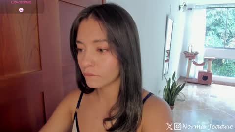 Norma Jeaane online show from December 2025 03:05:01 PM