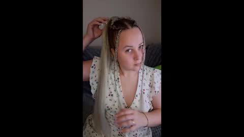 hi glad to chat online show from October 2025 08:37:02 AM