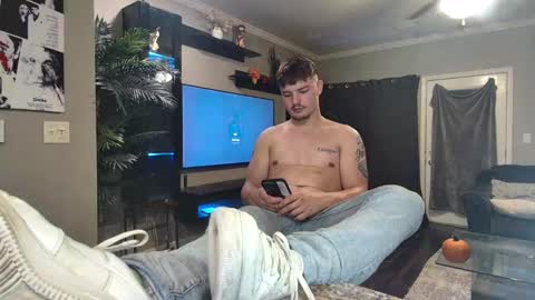Snapshot of notoribliss chatting on October 2025 01:28:01 AM Riley online show from October 2025 01:28:01 AM