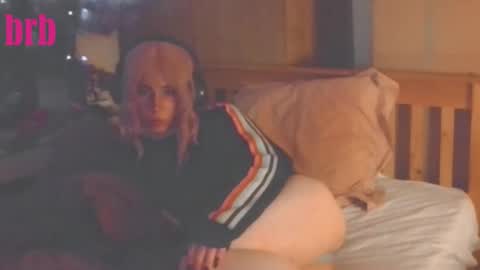 Lucy online show from October 2025 01:06:01 AM