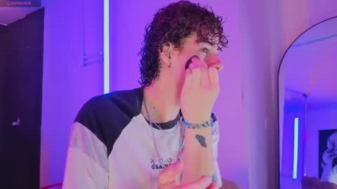 Nova Salvatore online show from April 2026 02:40:02 AM