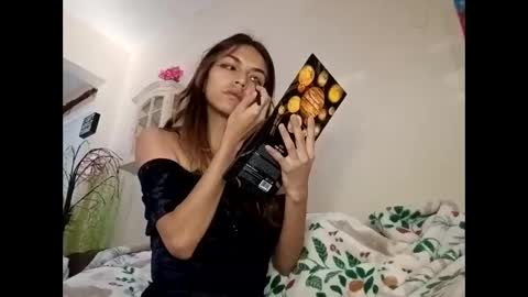 Snapshot of novalovelle chatting on November 2025 06:01:01 PM novalovelle online show from November 2025 06:01:01 PM