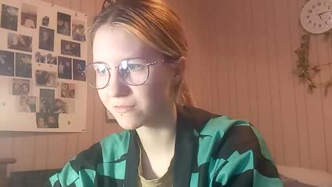 Sari  It is my first day  online show from February 2026 02:10:01 PM