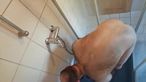 Snapshot of nudechiller chatting on June 2026 01:22:01 PM Vinz... online show from June 2026 01:22:01 PM