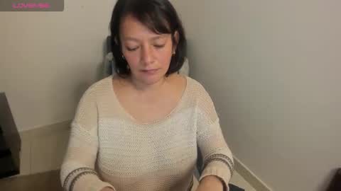 nuit_rose online show from February 2026 02:40:02 AM