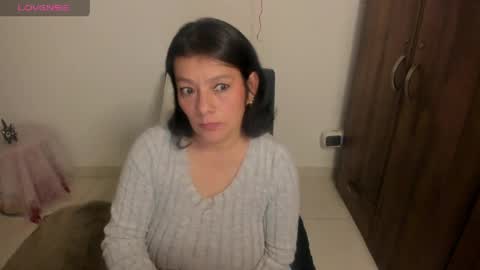 nuit_rose online show from April 2026 01:29:02 AM