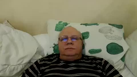 nukiss online show from February 2025 08:53:02 PM