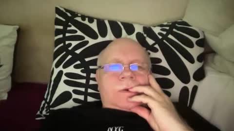 nukiss online show from May 2026 09:47:02 AM