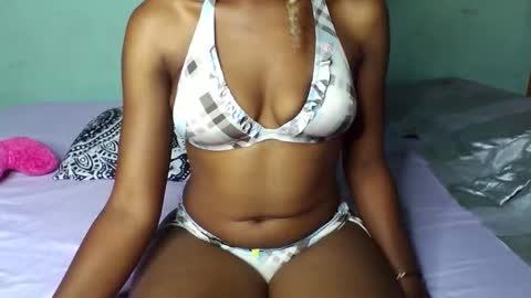 Snapshot of nukshypipi chatting on April 2026 09:01:02 AM nukshypipi online show from April 2026 09:01:02 AM