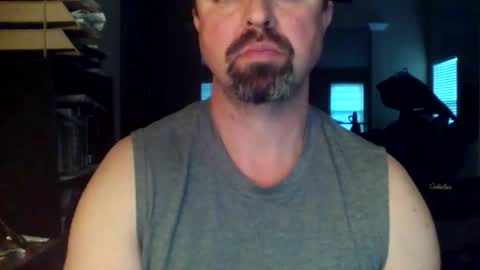 nvrenuff1979 online show from February 2026 12:37:02 PM