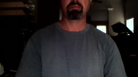 nvrenuff1979 online show from February 2026 12:33:02 PM