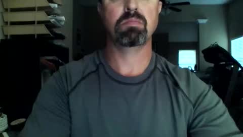 nvrenuff1979 online show from April 2026 11:28:01 AM