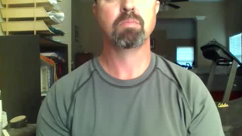 nvrenuff1979 online show from April 2026 11:35:01 AM