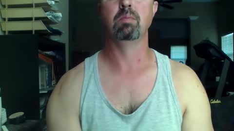 nvrenuff1979 online show from April 2026 12:37:01 PM