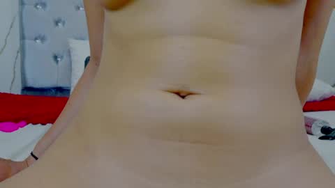 Snapshot of nymphomania9599 chatting on June 2026 01:28:02 AM xionela gates online show from June 2026 01:28:02 AM