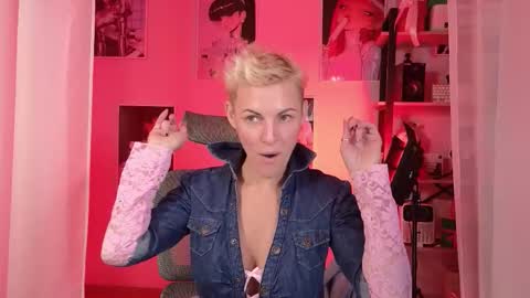 nymphvariety online show from November 2025 05:18:02 AM