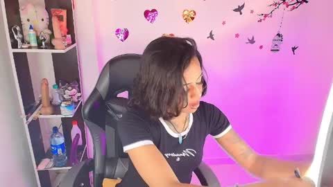 NYXHELLSQUEEN online show from April 2026 09:50:01 PM