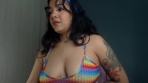 Vale online show from October 2025 02:01:02 AM