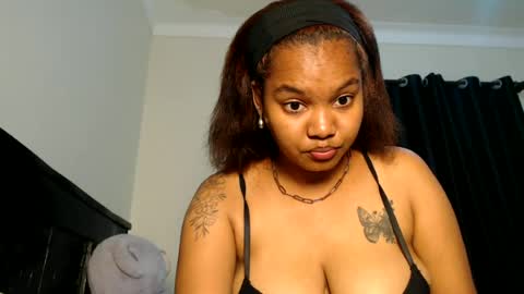 obsidianrose_ online show from June 2026 03:40:02 AM