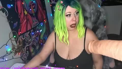 occvlt qveen online show from December 2024 04:42:02 AM