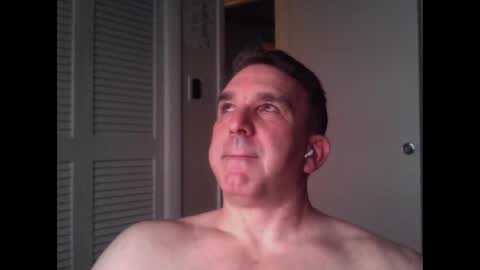 Snapshot of oceanmanx chatting on June 2026 03:40:01 AM Ocean online show from June 2026 03:40:01 AM