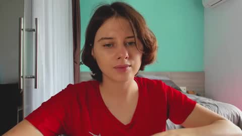 Evie online show from December 2024 05:59:02 AM