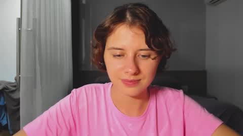 Evie online show from February 2025 03:21:01 PM