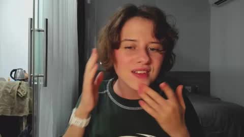 Evie online show from March 2025 02:43:02 PM